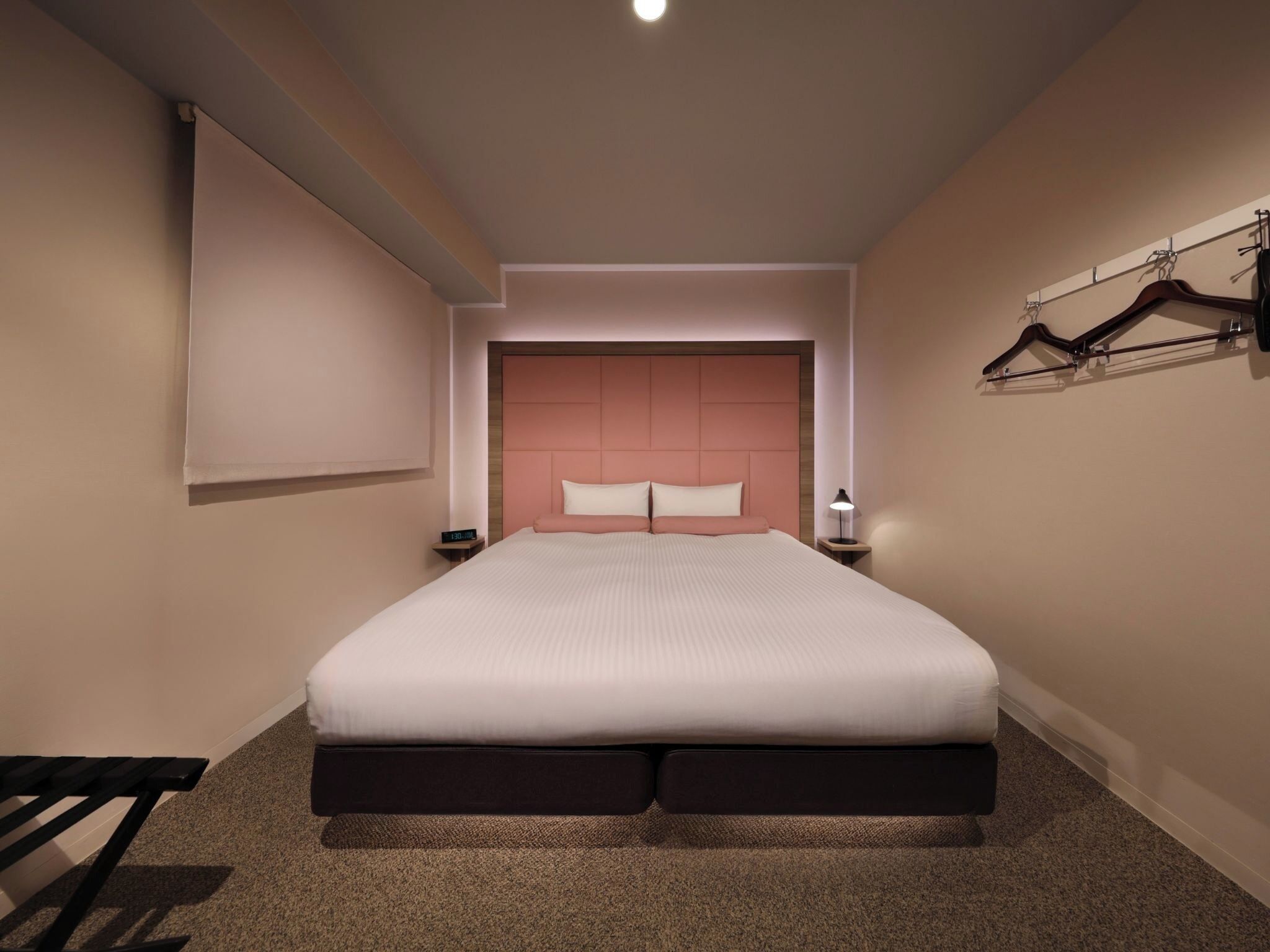 1 chambre, bureau, fer et planche à repasser, accès au Wi-Fi (inclus)