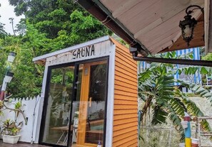 Exterior detail - Pool Sauna Family House Ocean Mountain View Boat / Oshima-gun Kagoshima (Oshima-gun)