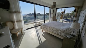 6 bedrooms, free WiFi