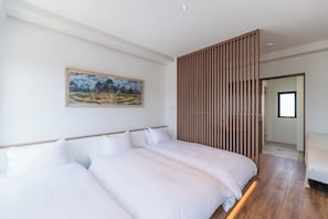 2 bedrooms, desk, free WiFi, bed sheets