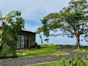 Family Room | Garden view