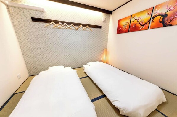 2 quartos, escrivaninha, Wi-Fi de cortesia, roupa de cama