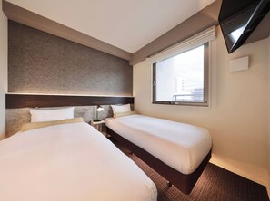1 bedroom, desk, free WiFi, bed sheets