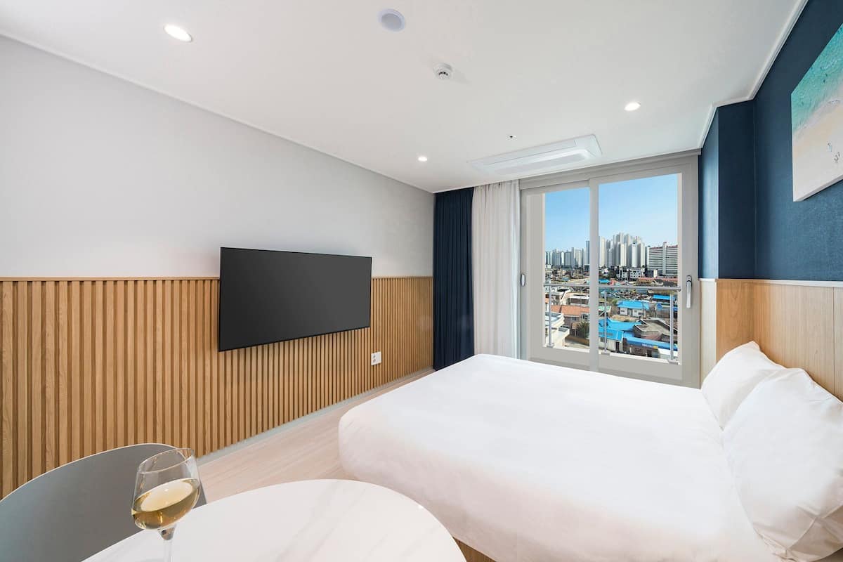 1 Schlafzimmer, Allergikerbettwaren, Verdunkelungsvorhänge