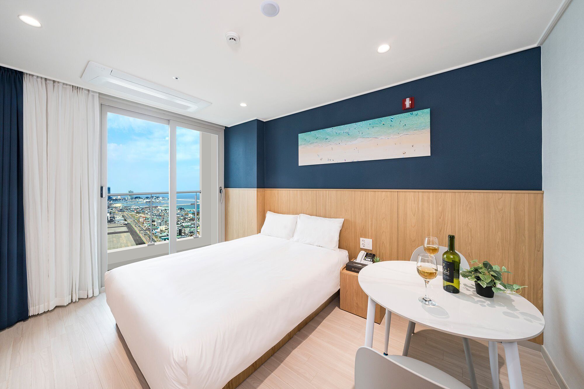 Oceanlake View Superior Double | Peralatan tempat tidur hipoalergenik, langsir/tirai gelap terus 