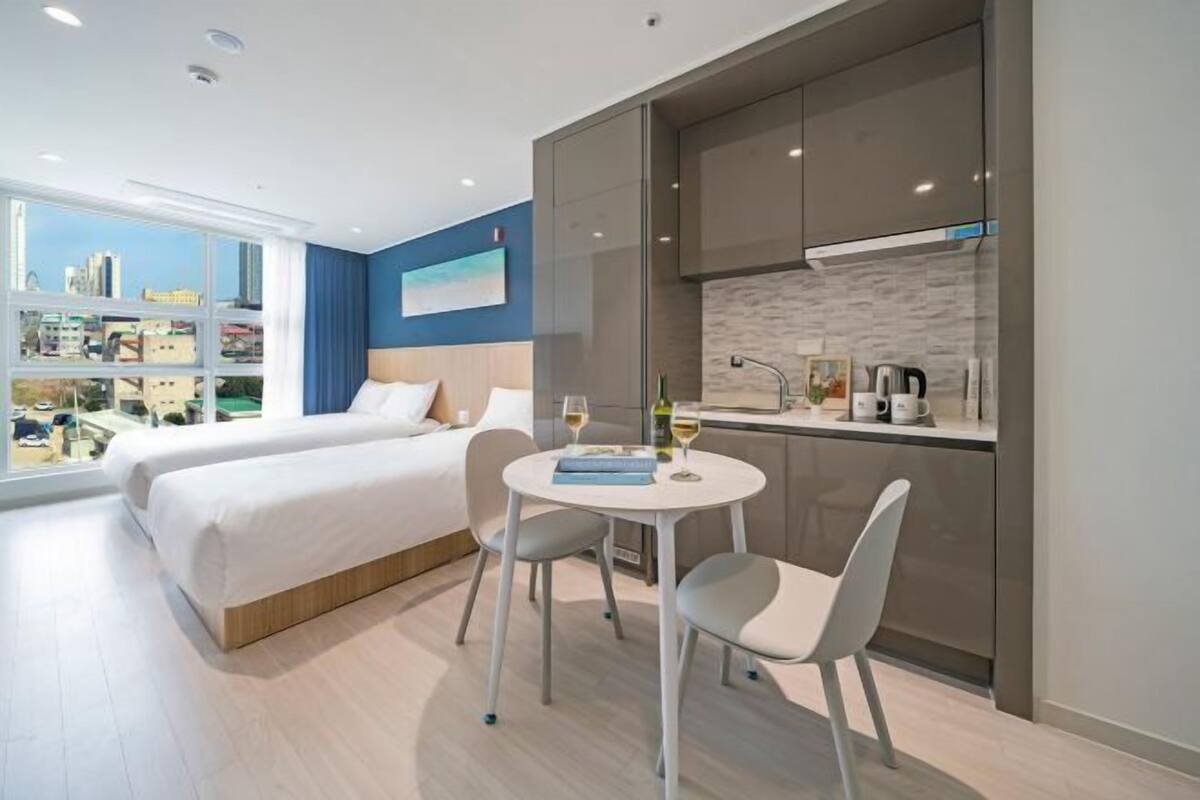 Hypo-allergenic bedding, blackout curtains, soundproofing, free WiFi