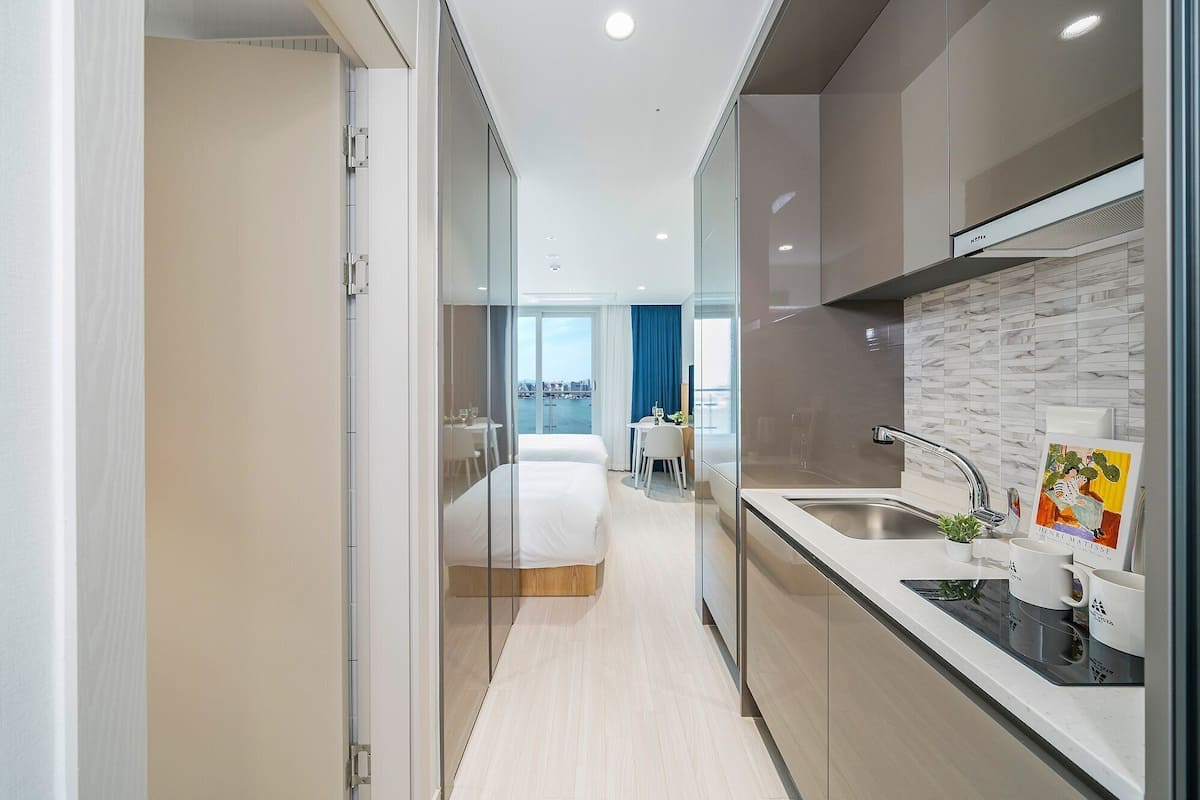 Oceanlake View Superior Family Twin