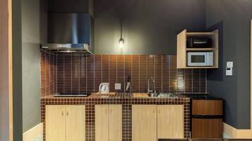 Fridge, microwave, stovetop, toaster