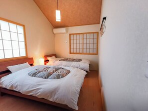 3 bedrooms, desk, free WiFi, bed sheets