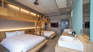 1 bedroom, desk, free WiFi, bed sheets