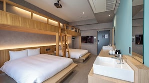 1 bedroom, desk, free WiFi, bed sheets