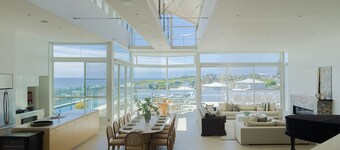 Azzurro, Gerringong, South Coast