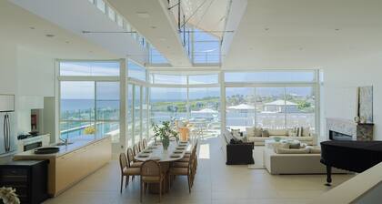 Azzurro, Gerringong, South Coast