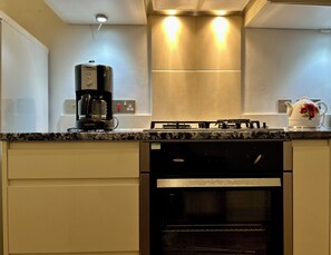 Fridge, microwave, oven, coffee/tea maker