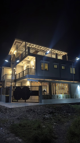 The Palawans Place-b&b