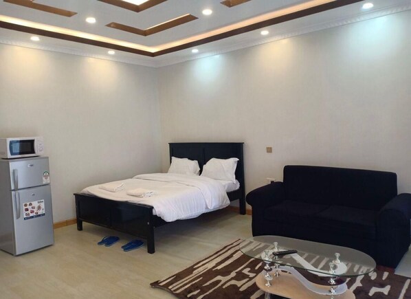 Classic Studio, Balcony, Garden View | Living area - Lux Suites Summer Homes Naivasha (Naivasha)