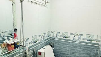 Free toiletries, soap, shampoo, toilet paper
