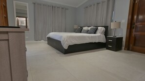 3 Schlafzimmer, Bügeleisen/Bügelbrett, WLAN