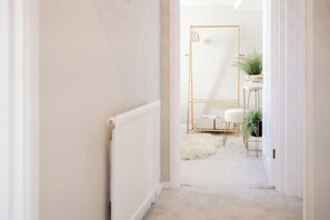 4 多间卧室、熨斗/熨衣板、免费 WiFi