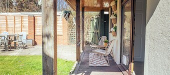 Beautiful 4 BD Home near Woodstock