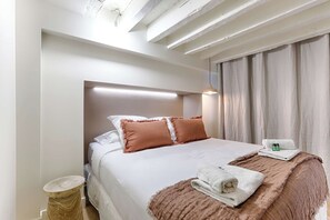 Apartment | 1 bedroom, laptop workspace, iron/ironing board, bed sheets - Beautiful AC Duplex Bastille Le Marais (Paris)