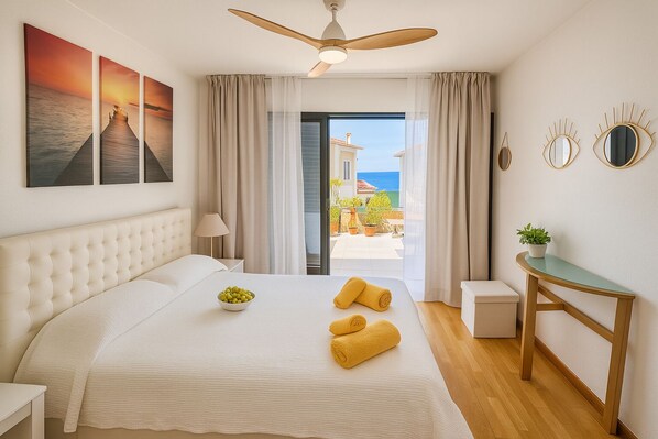 2 chambres, fer et planche à repasser, Wi-Fi, draps fournis