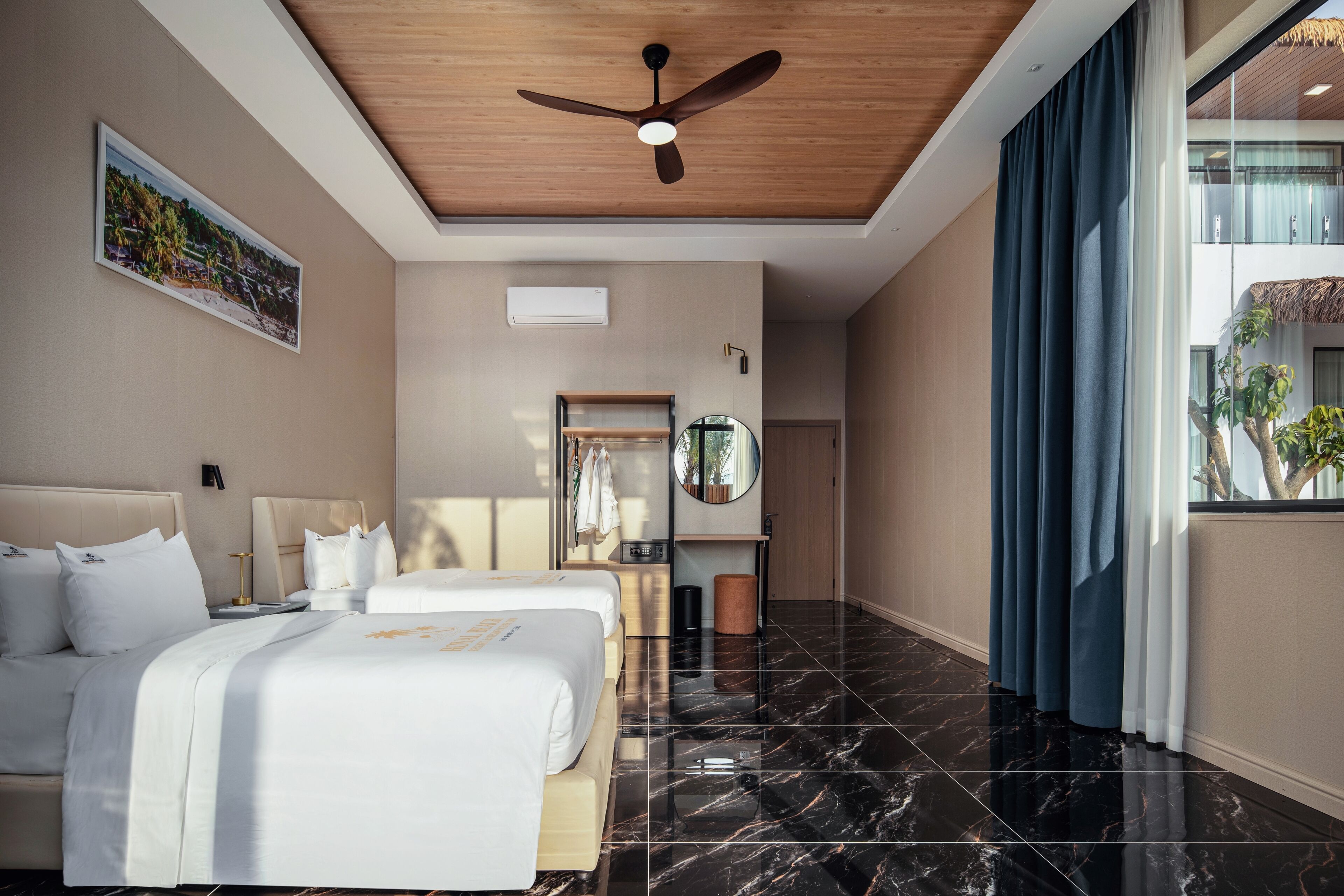 Presidential Suite Sakura 4 Bedrooms Villa Sea View | Roupas de cama premium, frigobar, cofres nos quartos, escrivaninha