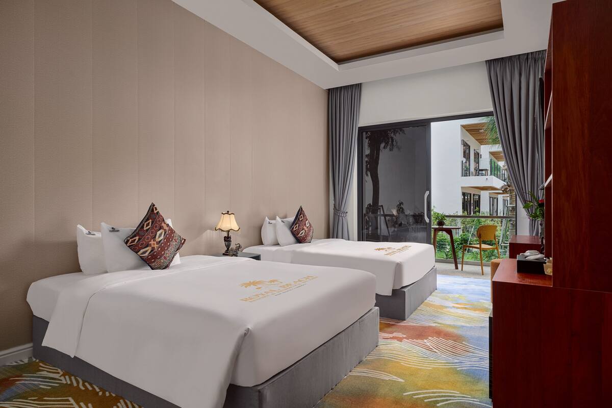 Ropa de cama de alta calidad y minibar 