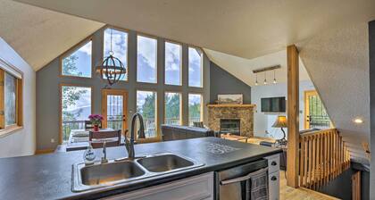 Hot Tub & Mountain Views: Conifer Cabin!