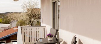Vacation apartment 117m² with balcony and garden