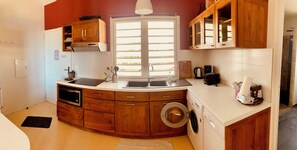 Kühlschrank, Mikrowelle, Geschirrspüler