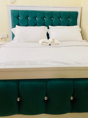 1 bedroom, soundproofing, free WiFi - Homes by Essyruby (Nairobi)