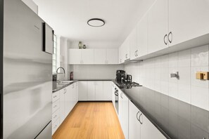 Fridge, microwave, oven, stovetop
