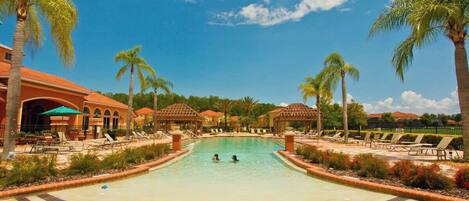 Innenpool, beheizter Pool