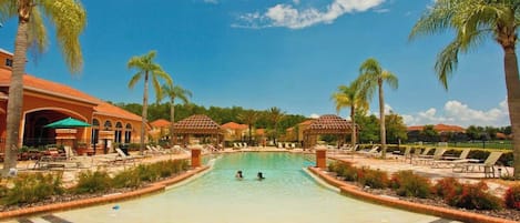 屋内プール、温水プール