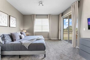 6 chambres, fer et planche à repasser, lit parapluie, Wi-Fi