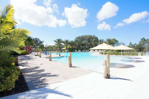 Comfortable Vacation Home up to 10 People