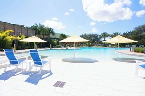 Innenpool, beheizter Pool