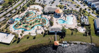 Themed Mickey Bedroom 4BR up to 8 People