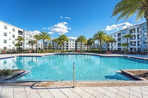Piscine couverte, piscine chauffée
