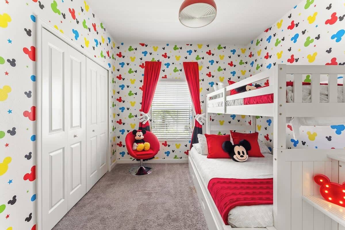 5 bedrooms, iron/ironing board, travel cot, WiFi