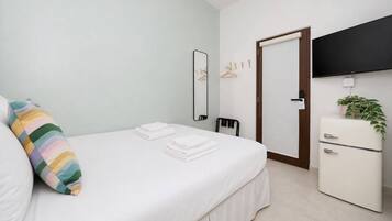 Deluxe Double Room | Desk, laptop workspace, WiFi (free)