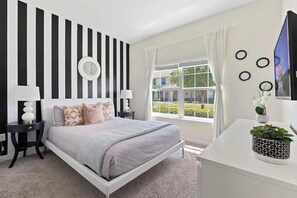 5 habitaciones, tabla de planchar con plancha, cuna de viaje y wifi