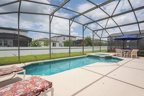 Indoor pool, a heated pool - Entertaining Game Room 4BR Near Disney (Kissimmee)