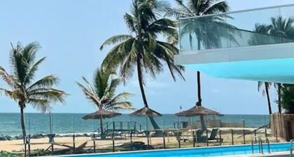 Beachside Prop @ Kololi Sands