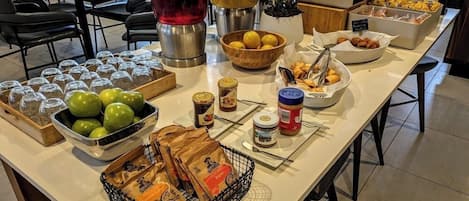 Petit déjeuner buffet compris tous les jours