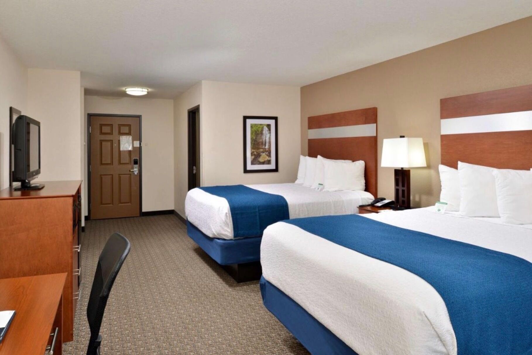 Coffres-forts dans les chambres, bureau