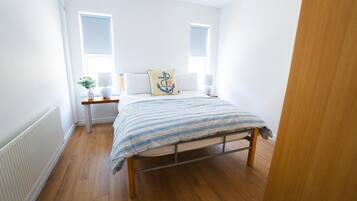 2 chambres, fer et planche Ă repasser, Wi-Fi, draps fournis