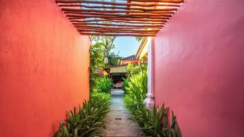 Entrada de la propiedad