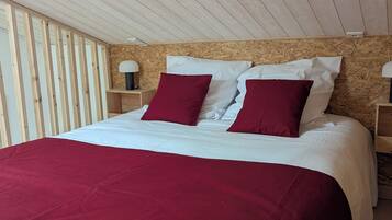 2 bedrooms, free WiFi, bed sheets